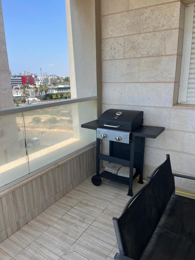 מקום מקסים עם נוף עוצר נשימה. לאירוח ברמה גבוה. Apartamento Acre Exterior foto